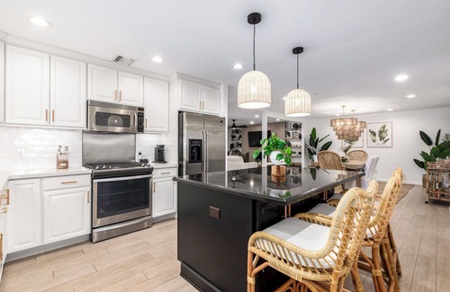 Scottsdale Estates Nine House | Desert Mai Tai - Heated Pool and Mini Golf - 5 Mins to Old Town Scottsdale!