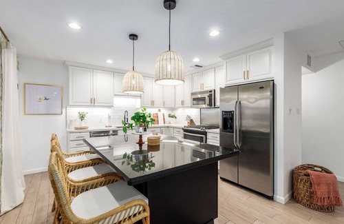 Scottsdale Estates Nine House | Desert Mai Tai - Heated Pool and Mini Golf - 5 Mins to Old Town Scottsdale!