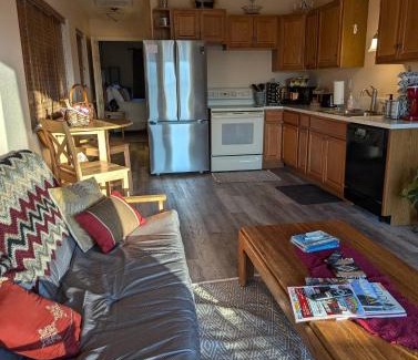Pahrump Apartment | Desert Nights Getaway