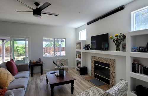 Wildomar House | Desert Oasis centrally located-3bds/3baths, pool house with piano.