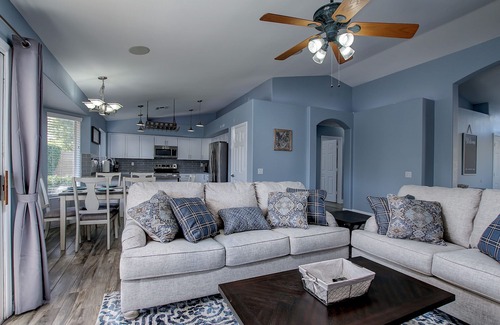Cottonwoods Crossing House | Desert Oasis - Heated Pool, Putting Green, Lots of Parking