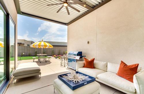 Palm Springs House | Desert Oasis in Palm Springs with Resort-Style Perks