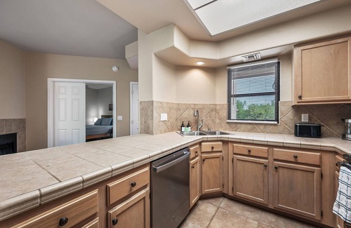 Tucson Condo | Desert Oasis - Pool, spa, more!