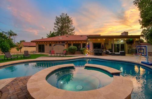 Woodleaf House | Desert Palms