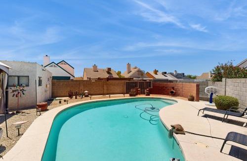 Rose Garden Place House | Desert Radiance