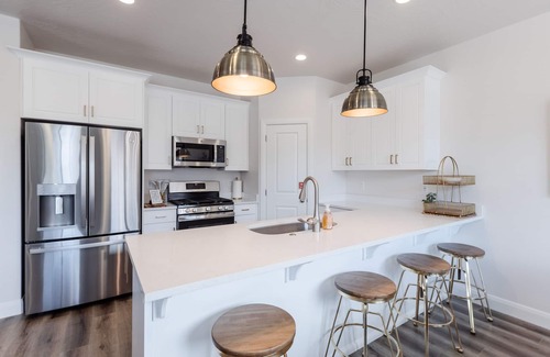 Washington House | Desert Riviera | Prime Location For Adventure! | 3 Bedroom, 3.5 Bathroom | Escondido Community