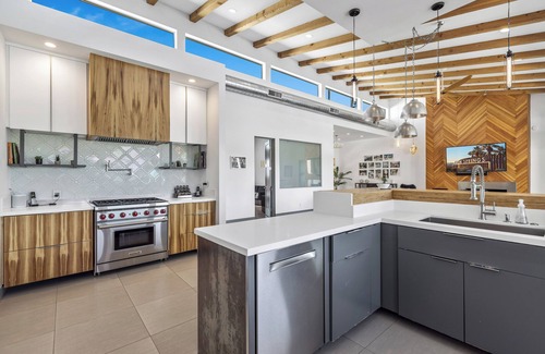 Indian Canyon House | Desert Serenity -As Seen on TV! A&E's VACATION RENTAL POTENTIAL