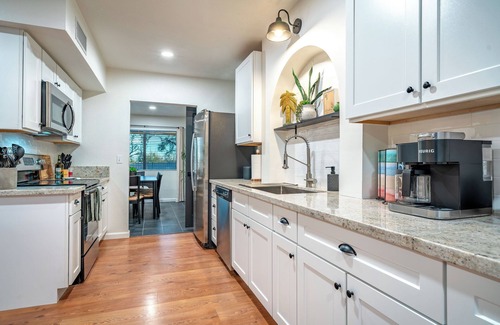 Tanque Verde House | Desert Skies - Beautiful private Tucson home with great mountain views & pool