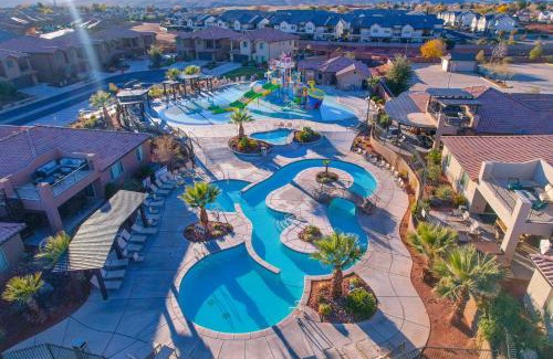 Santa Clara House | Desert Solitaire #101 townhouse