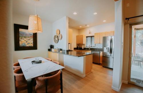 Vecinos Del Bosque Villa | Desert Sunset-Hot Tub-Pet Friendly-No Pet Fees!