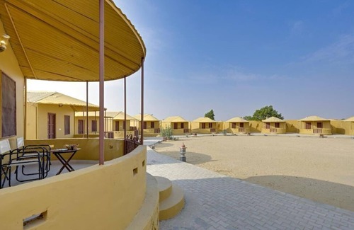 Kanoi Cottage | Desertique Dunes Safari Camp & Resort