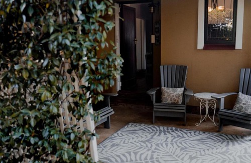 Hilton Apartment | Desiderata Cottage