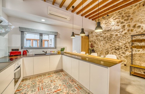 Sa Pobla Ski Chalet | Design apartment Mercat 16 centrally located in Mallorca.