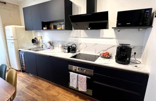 Quartier de la Chapelle Apartment | Design flat for 4 people Paris 18 close to Montmartre
