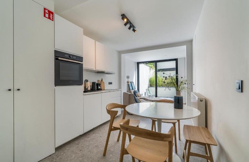 Strop Apartment | Design Studio Gent modern en stijlvol met terras