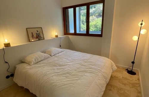 Saint-Mandrier-sur-Mer Apartment | Design T3 vue mer et montagne 2 Chambres 3mn de la plage Fibre Clim