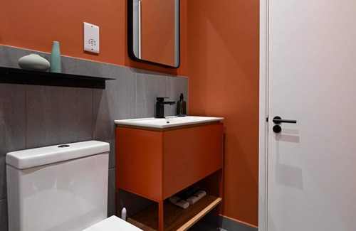 Angel Apartment | Designed Ensuite Bedroom Unit Close to Angel Stn