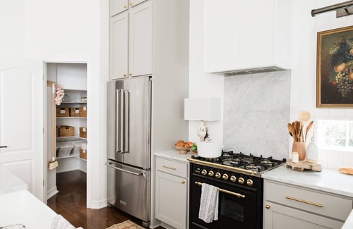 Austin House | Designer 3 bed 2.5 bath spacious cottage-style home in South Austin