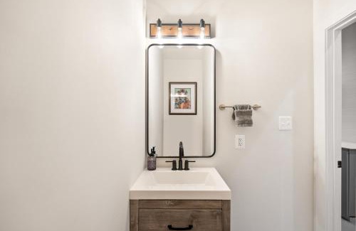 Columbia Heights House | Designer 3-Bedroom Home with King Bed, Family-Friendly, Columbia Heights