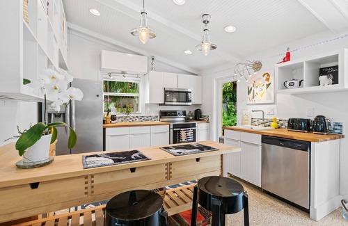 Riverside Park House | Designer 3BR "Tulum" Heated Salt Pool Villa by LasOlas,DRV PNK,Hard Rock, beach!