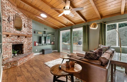 La Mesa House | Designer 4 BR La Mesa Home w/Yard and BBQ