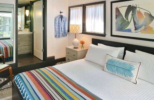 Neartown Cottage | Designer Cabana in Houston's Stylish Montrose Neighborhood