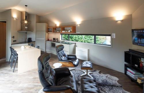 Lake Tekapo House | Designer Cabin - Lake Tekapo