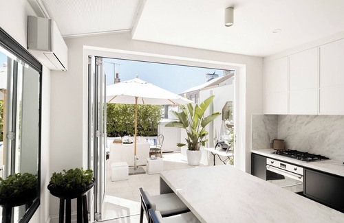 Woollahra House | DESIGNER CHIC IN HEART OF WOOLLAHRA VILLAGE