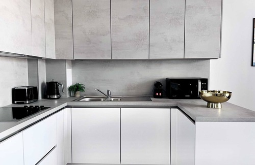 Stratford Apartment | Designer Chic, In Vibrant London Olympic Park