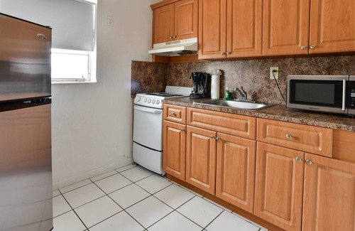 Wynwood Art District Condo | ✨Designer Chick Flat w/Full Kitchen
