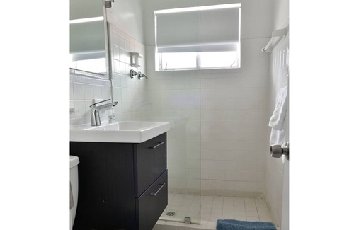 Wynwood Art District Condo | ✨Designer Chick Flat w/Full Kitchen