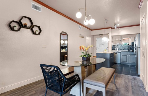 Florida Central Atlantic Coast Condo | Designer Corner Suite 3 Br/2Ba - Disney, Seaworld, Universal & Convention Center