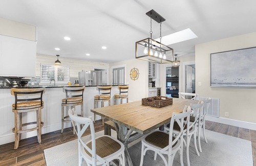 Sea Pines House | Designer Decorated ~ Golf Course Views ~ LARGE Private Pool & Spa ~ 28 Woodbine Pl