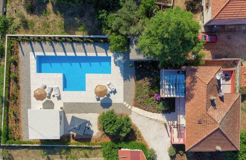 Stari Grad House | Designer House | Epic Pool | A+ Location Overlooking Stari Grad Old Town