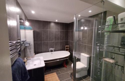 Kemptown Apartment | Designer Maisonette Whole Apartment