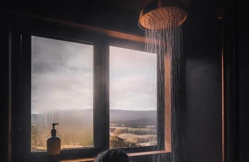 Moonambel House | Designer Off-Grid Cabin Retreat by Famous Startup - Frankie