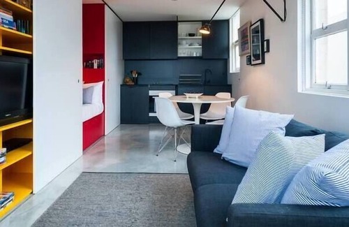 Woolloomooloo Apartment | Designer Pad with a View