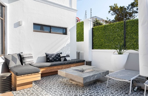 Green Point Apartment | Designer Pool Villa | Tranquil Green Point Oasis