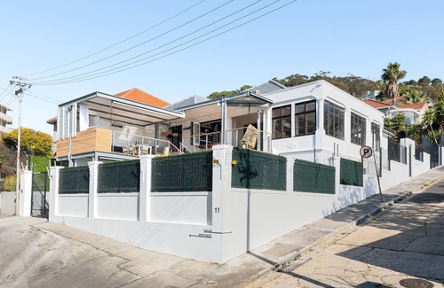 Green Point Apartment | Designer Pool Villa | Tranquil Green Point Oasis