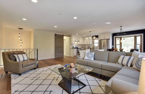 Shorewood House | Designer Rental in Excelsior - walk to everything!