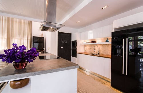 Hua Hin House | Designer's Dream Villa located within beachfront 5 star international Resort.
