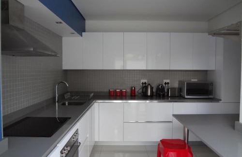 Camps Bay Apartment | Designer Studio Camps Bay