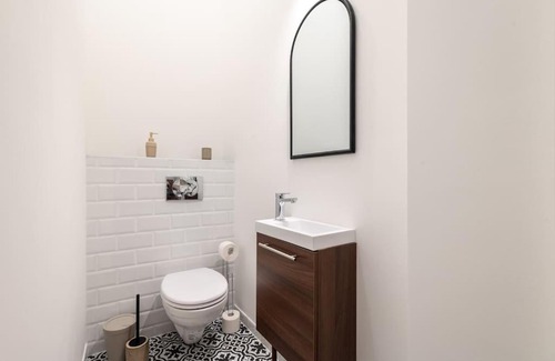Erzsebetvaros Apartment | Designer Two Bedroom Apartment