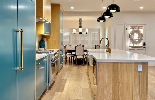 West Los Angeles House | Designer West LA Mid-Century Modern Home 4Bed/3Bath, Yard, Parking, Cold Plunge