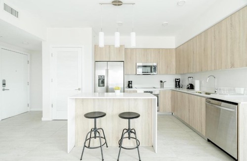 Northeast Miami Apartment | Desing district, great apartment