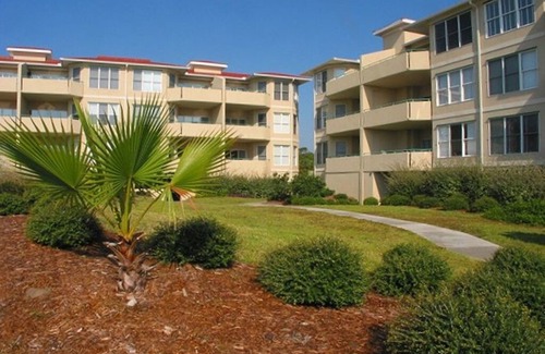 Tybee Island Apartment | DeSoto Beach Club Condominiums - Unit 207 - Swimming Pool - Spectacular Views