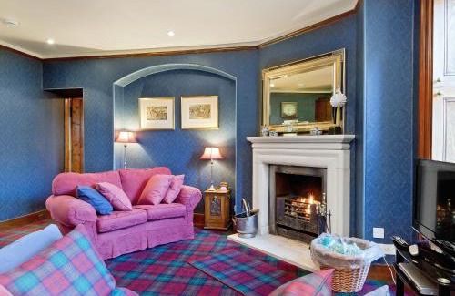 Lumphanan House | Dess Lodge