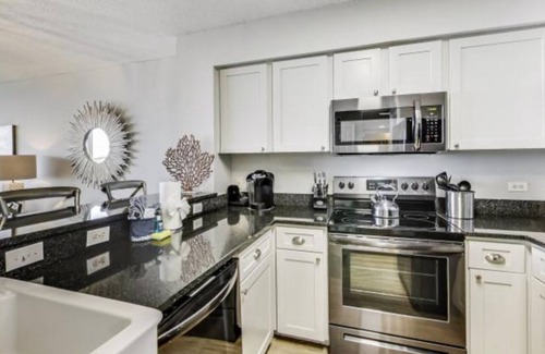 Destin Condo | Destin 3-br Condo Steps to Beach! August Discounts Book Now!