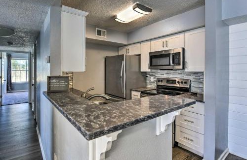 Indian Bayou Apartment | Destin Apt with Pool Access in Indian Lake!
