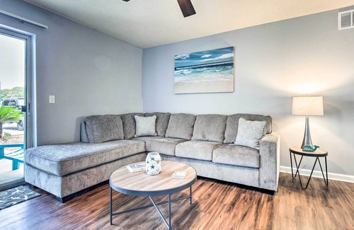 Indian Bayou Condo | Destin Condo w/ Pool Access < 1 Mi to the Beach!